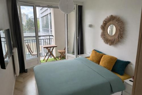 Montrouge Apartment | PARIS-MONTROUGE Magnifique Appartement 4 pièce de 88m2 - très cosy pour 1 à 8 personnes refait à neuf - ENTIRE APARTMENT LUXIRIOUS AND WARM - Montrouge Paris 14ème - Proche Aéroport Orly & Parc Expositions Porte de Versailles FREE WIFI GRATUIT
