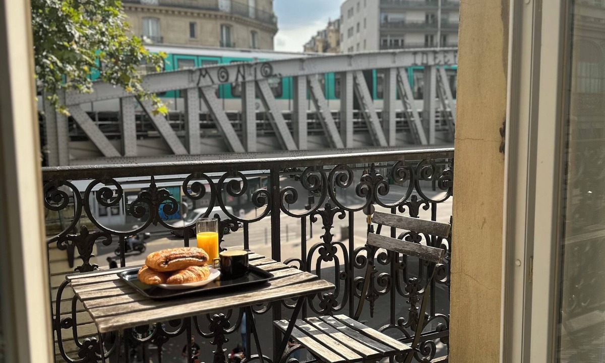 La Villette Apartment | Parisian apartment