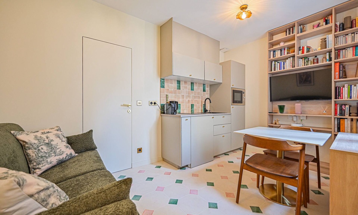 Plaisance Apartment | Parisian charm on the Left Bank, Montparnasse district