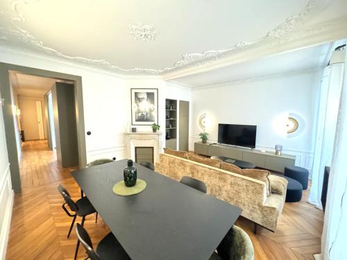 Necker Apartment | Parisian Luxury Style - Heart of Montparnasse