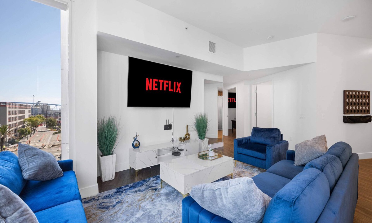 East Village Apartment | Park Lux PlayHouse - Loaded 3 Bdrm DownTown
