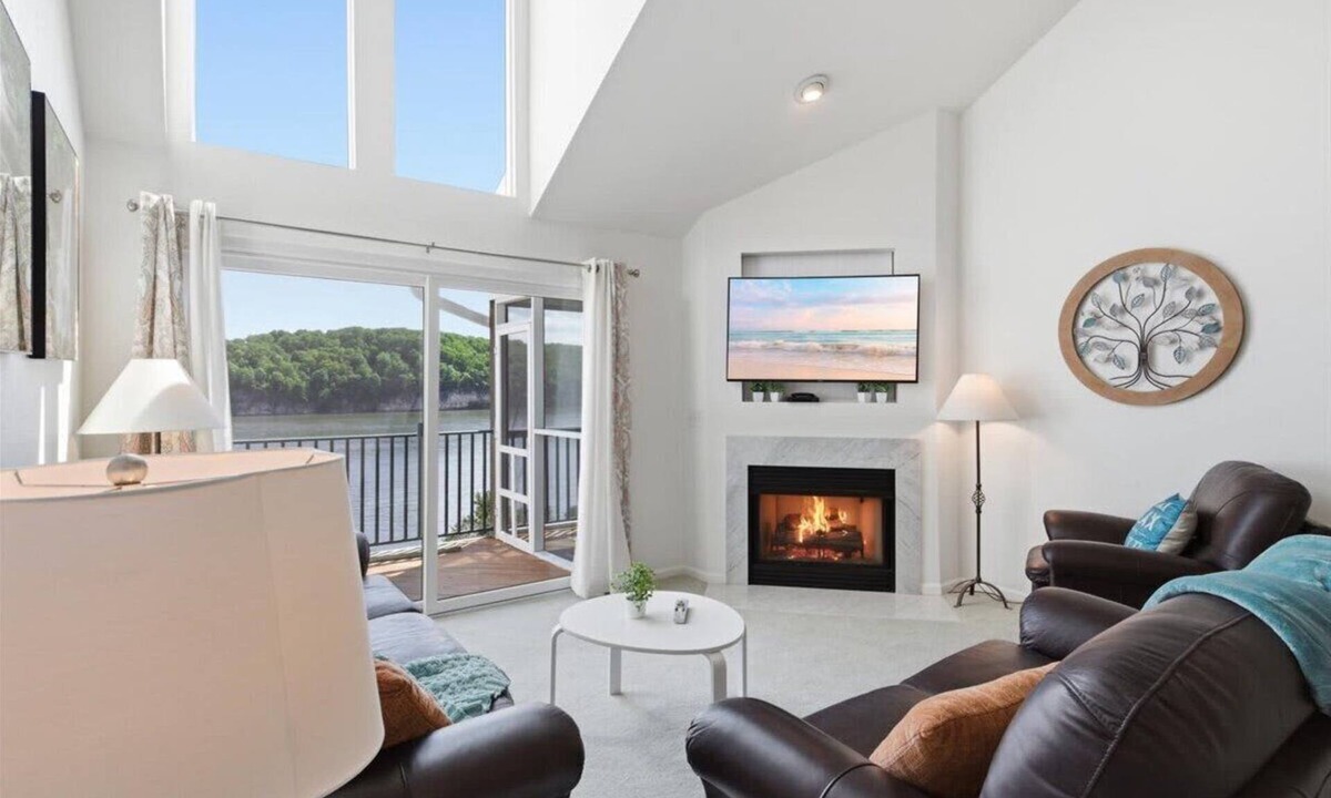 Kaiser Apartment | Park Place Villa|Seasonal Pool|LakeView|Gym