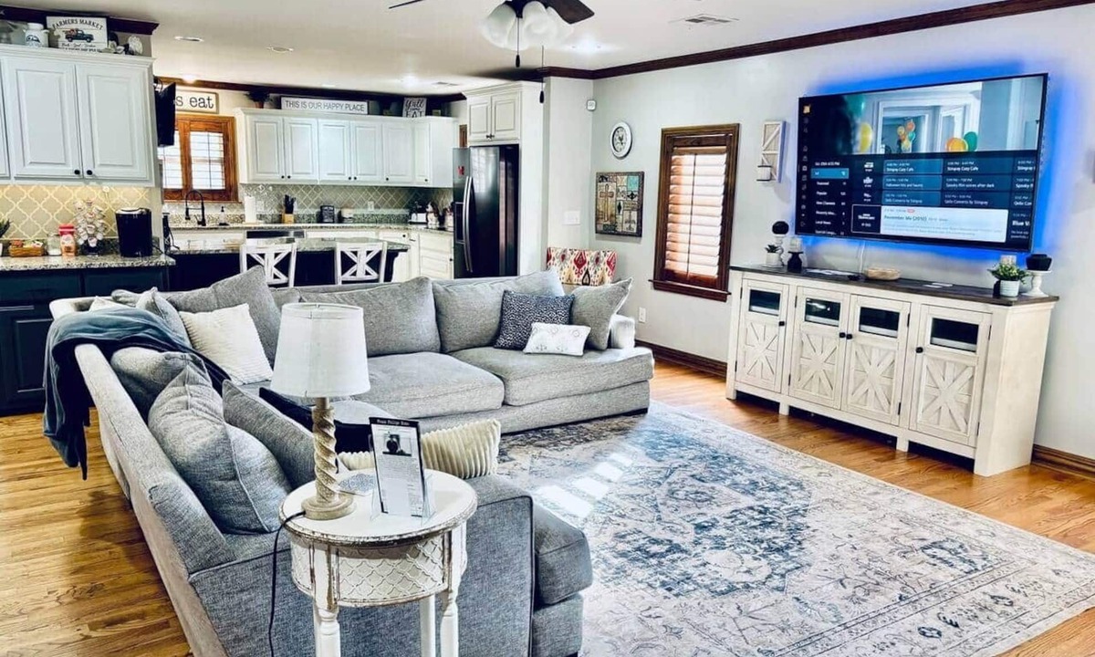 Pawhuska House | Park Place-Where the Stars Stay!