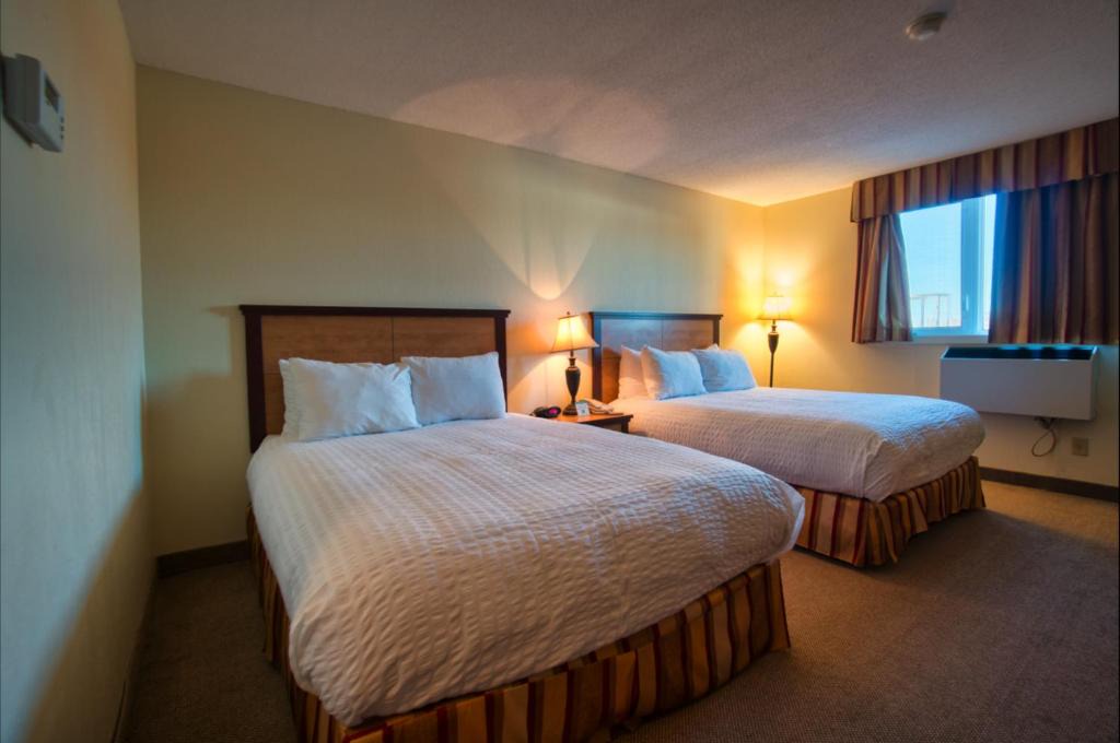 Winnipeg Hotel | Park West Inn