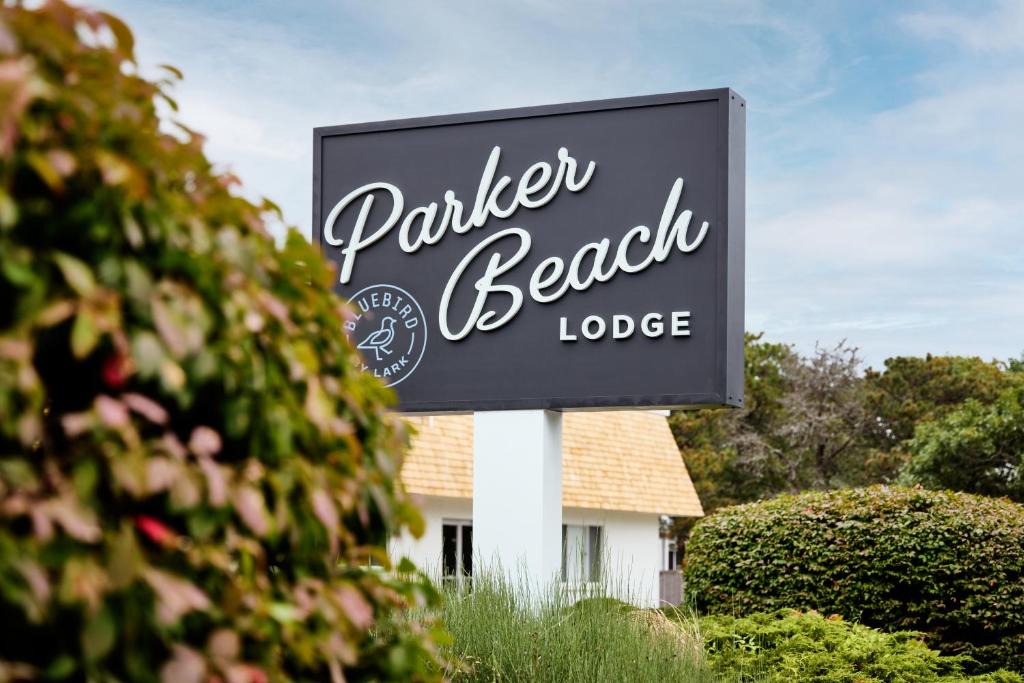 South Yarmouth Hotel | Parker Beach Lodge