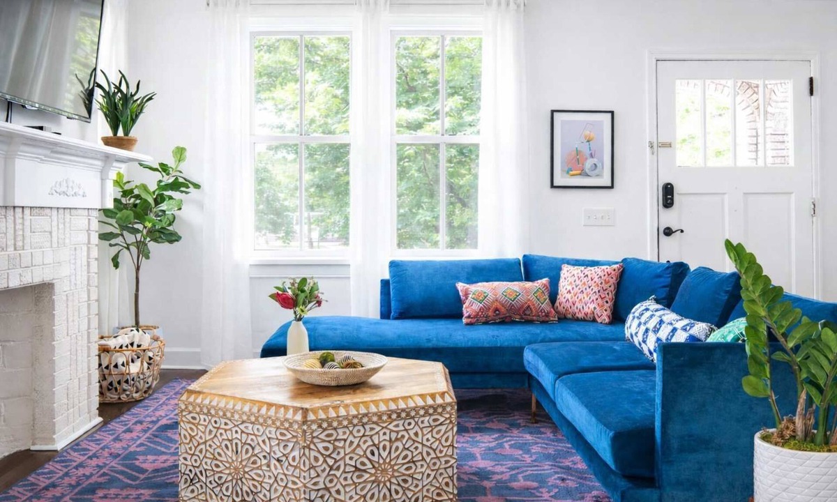 Midtown House | Parkfront Lux by Minty Living