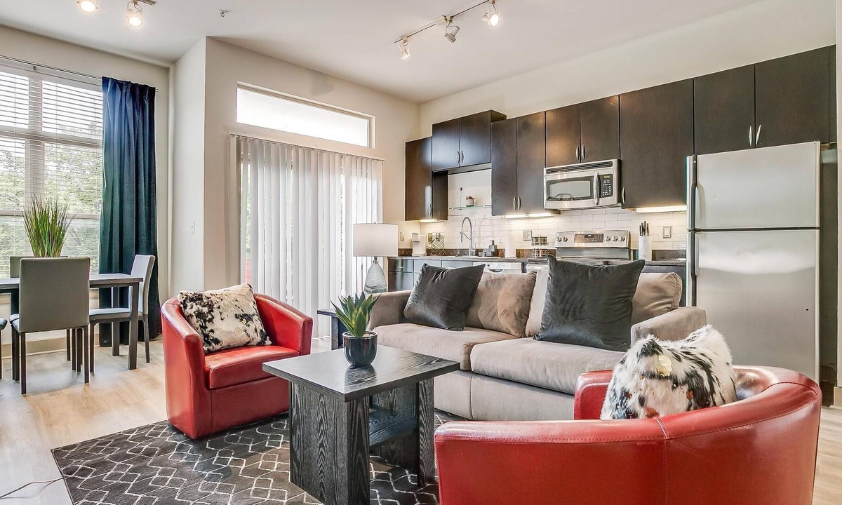 Deep Ellum Apartment | ★Parking★Gym★Baylor Hospital★Pool★Deep Ellum★