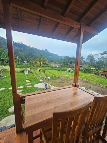 Sidemen Hotel | parkir