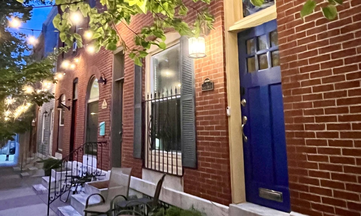 Downtown Baltimore House | Parkside Comfort & Spaciousness-Family Friendly