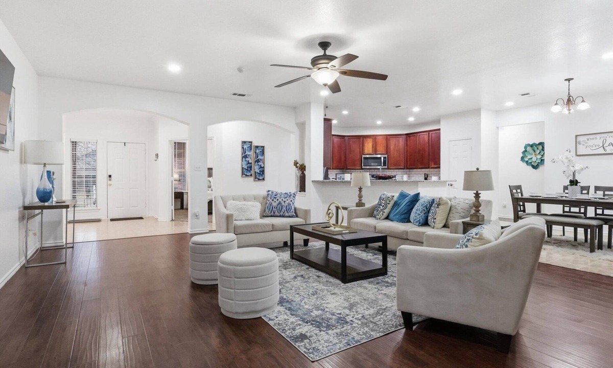 Burleson House | Parkside Fully Furnished 4BR Family Home