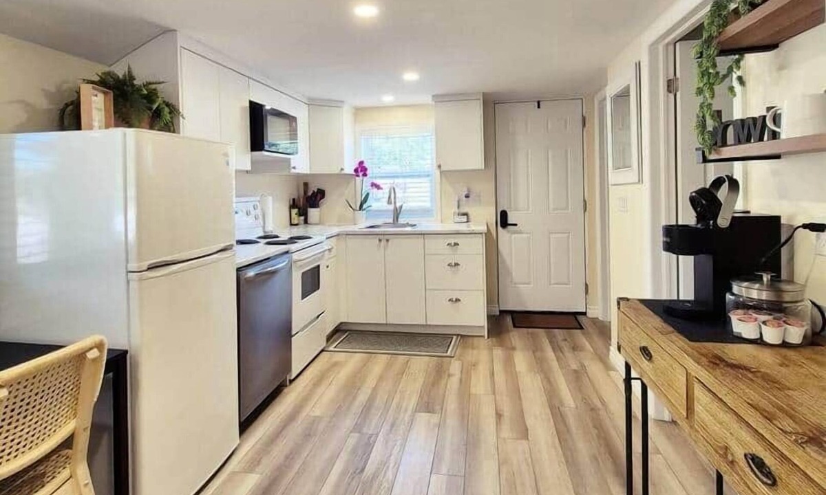 Leamington Cabin | Parkview Boho Cottage 5 - Cedar Serenity