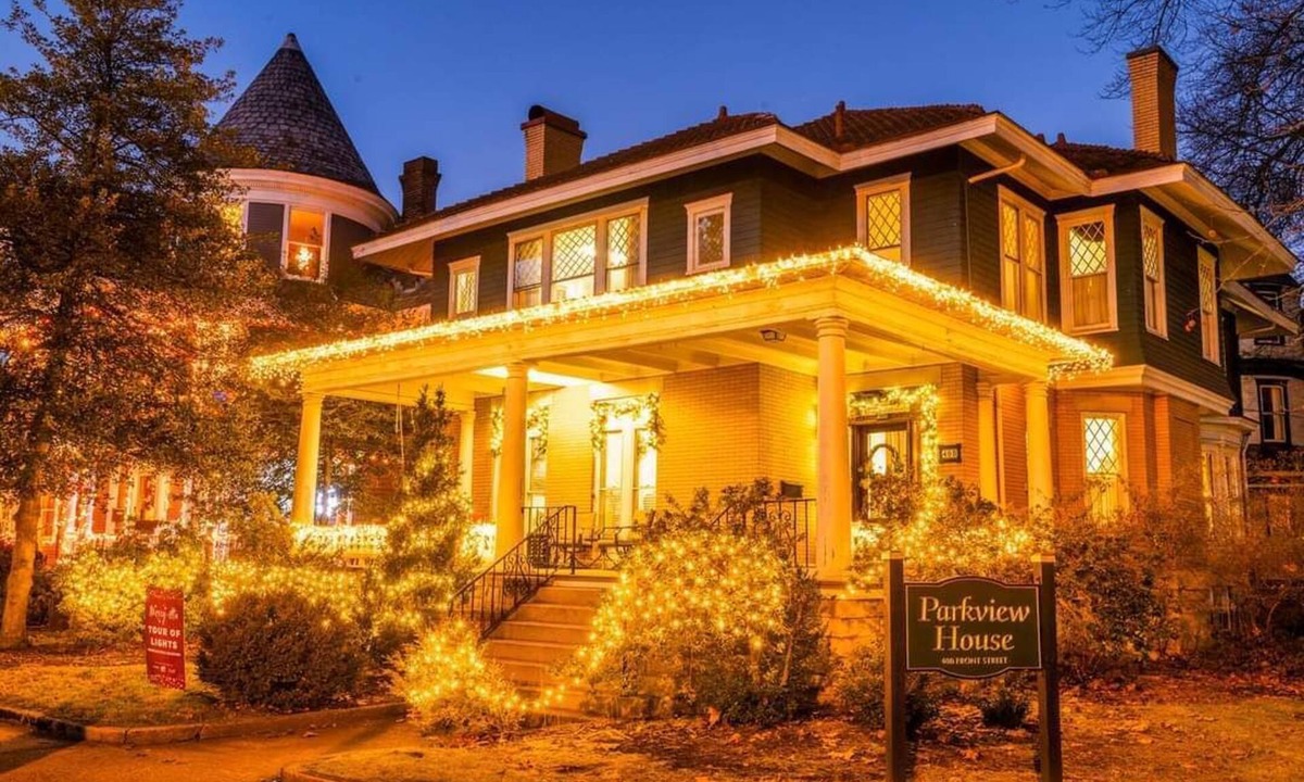 Marietta House | Parkview House on the River