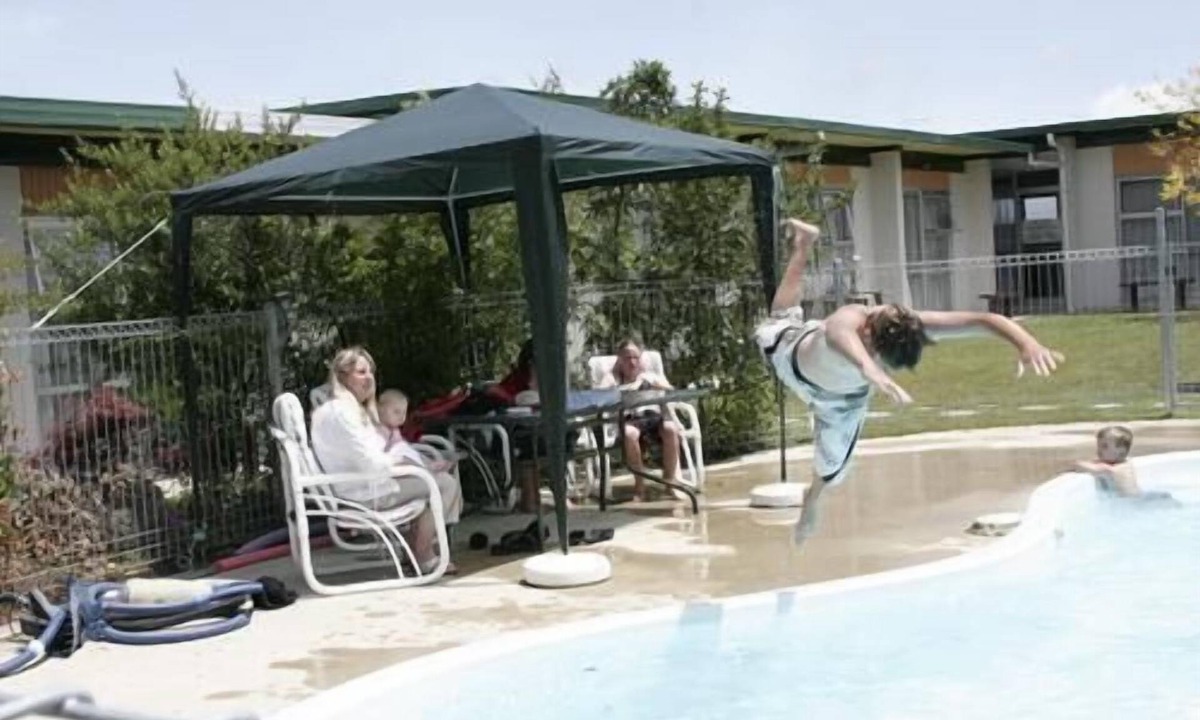 Dargaville Hotel | Parkview Motel