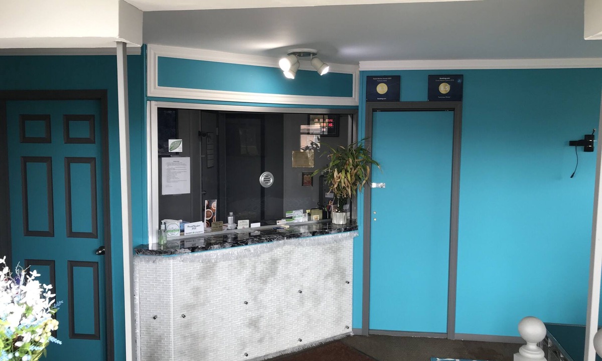 Hastings Hotel | Parkview Motel