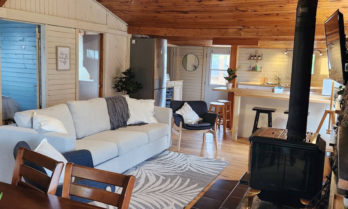 Pointe-du-Chene Cottage | Parlee beach Fourth Avenue cottage