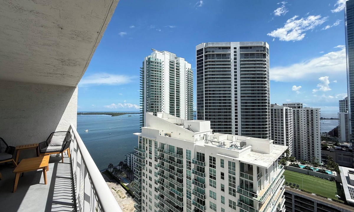 Brickell Apartment | Partial Ocean 3 Beds -1 bath Brickell @ownpm10