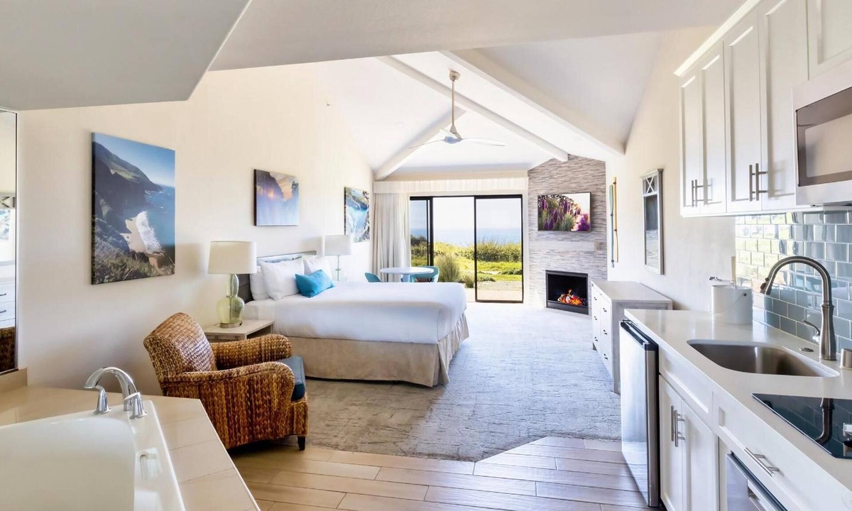 Rio del Mar Hotel | Partial Ocean Spa Studio