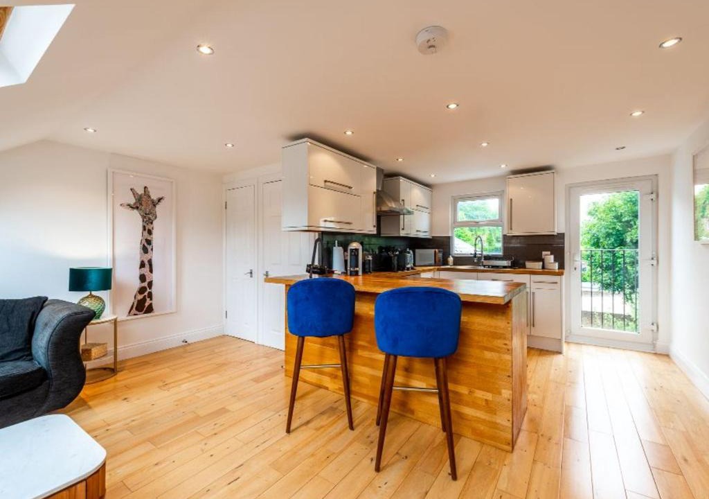 Streatham Hill Apartment | Pass the Keys - Modern and spacious flat in Tulse Hill, Central London