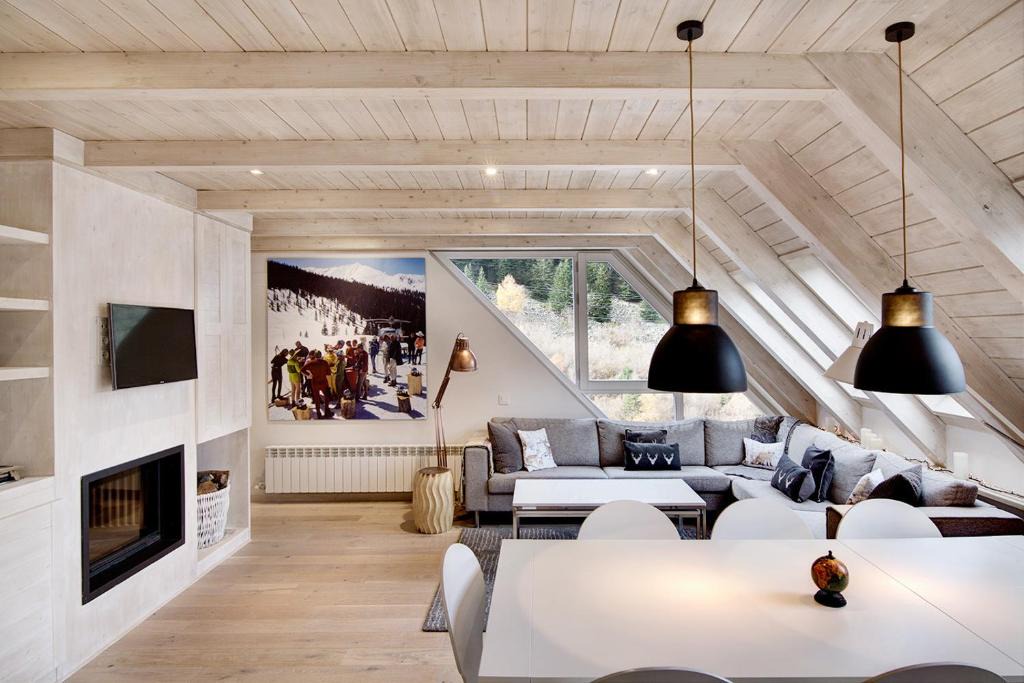 Baqueira Apartment | Passarell by Totiaran