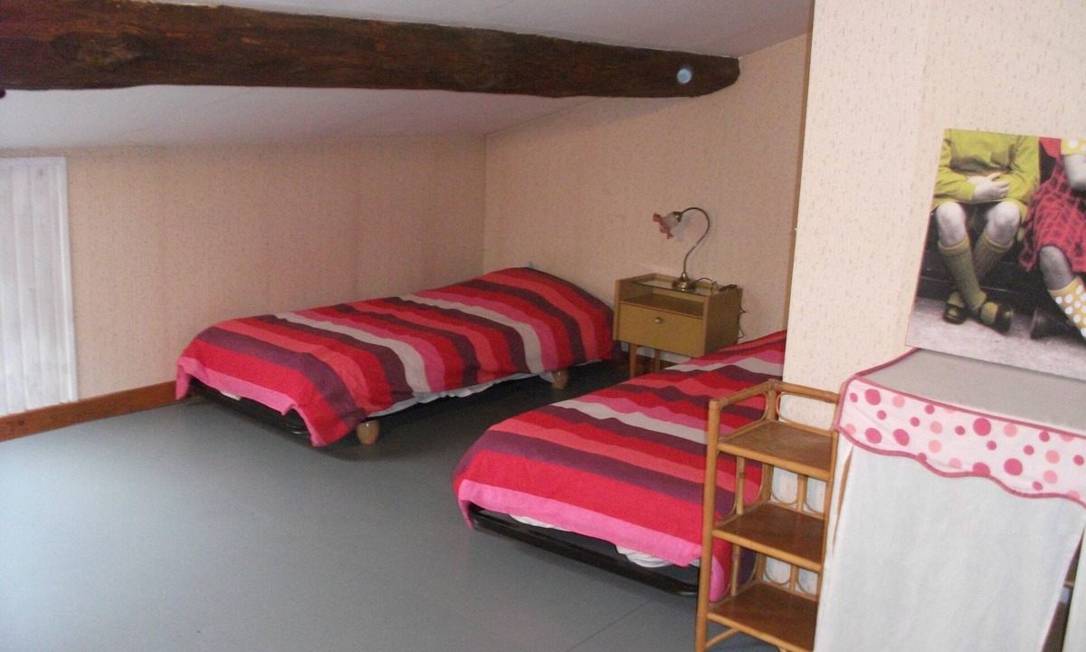 Beaumont-de-Lomagne Apartment | PASSION VINTAGE with rooftop view