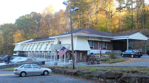 Middletown Hotel | Passport Inn and Suites - Middletown