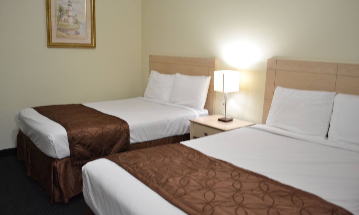 Downtown Niagara Falls Hotel | Passport Inn - By The Falls NY