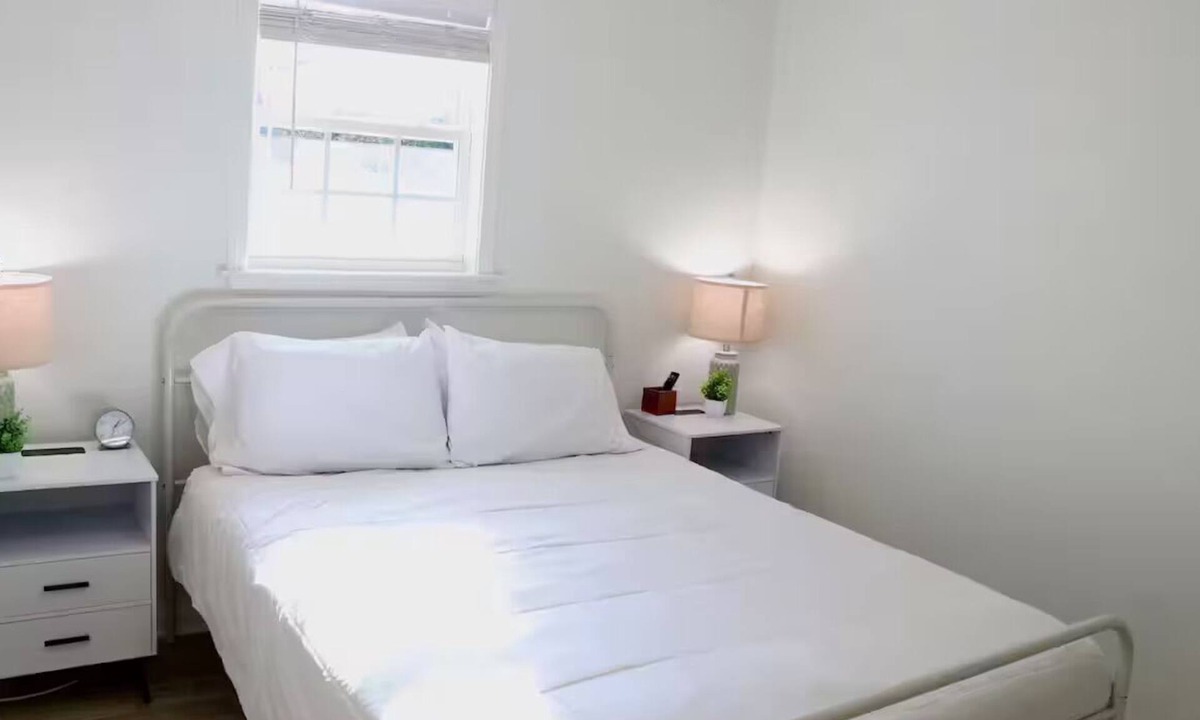 Smithfield House | Paste Unit I-95 Hospital -JCC- Park w/Splash Pad-Work Truck Parking- Long Stays
