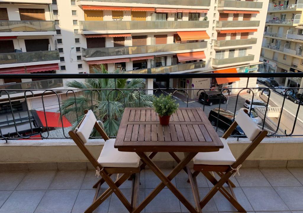Cannes City Centre Apartment | PASTEUR