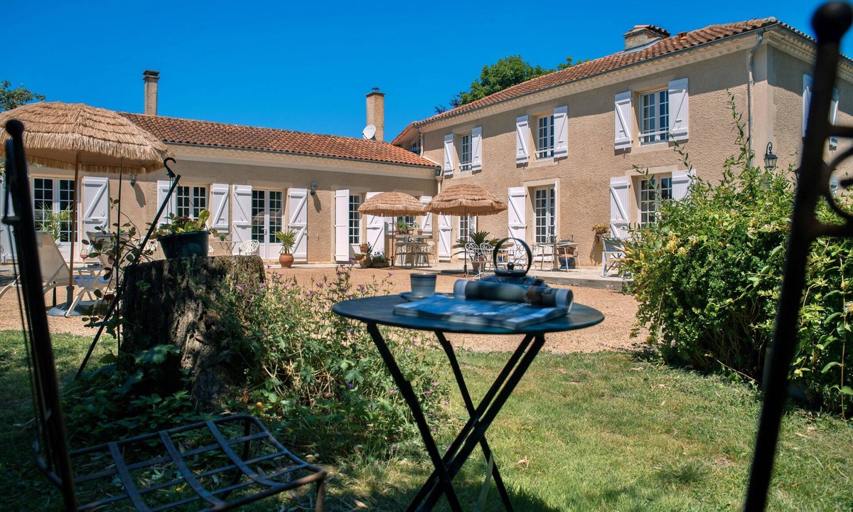 Aujan-Mournede Bed & Breakfast | Patio des Rêves