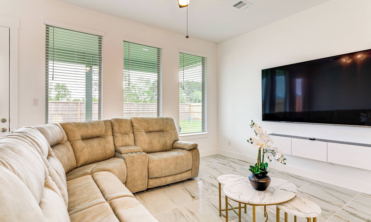 Tomball House | Patio & Pool Access: Family Home in Tomball