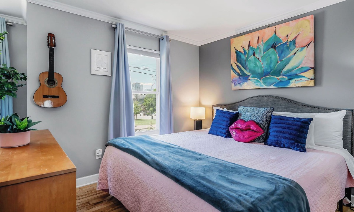 Rutledge Hill Condo | Patio! Walk 2 Bars! Free Parking! #604