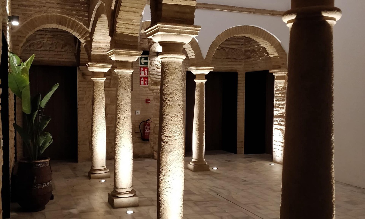 La Trinidad-San Juan y Todos los Santos Hostel | Patios del Orfebre