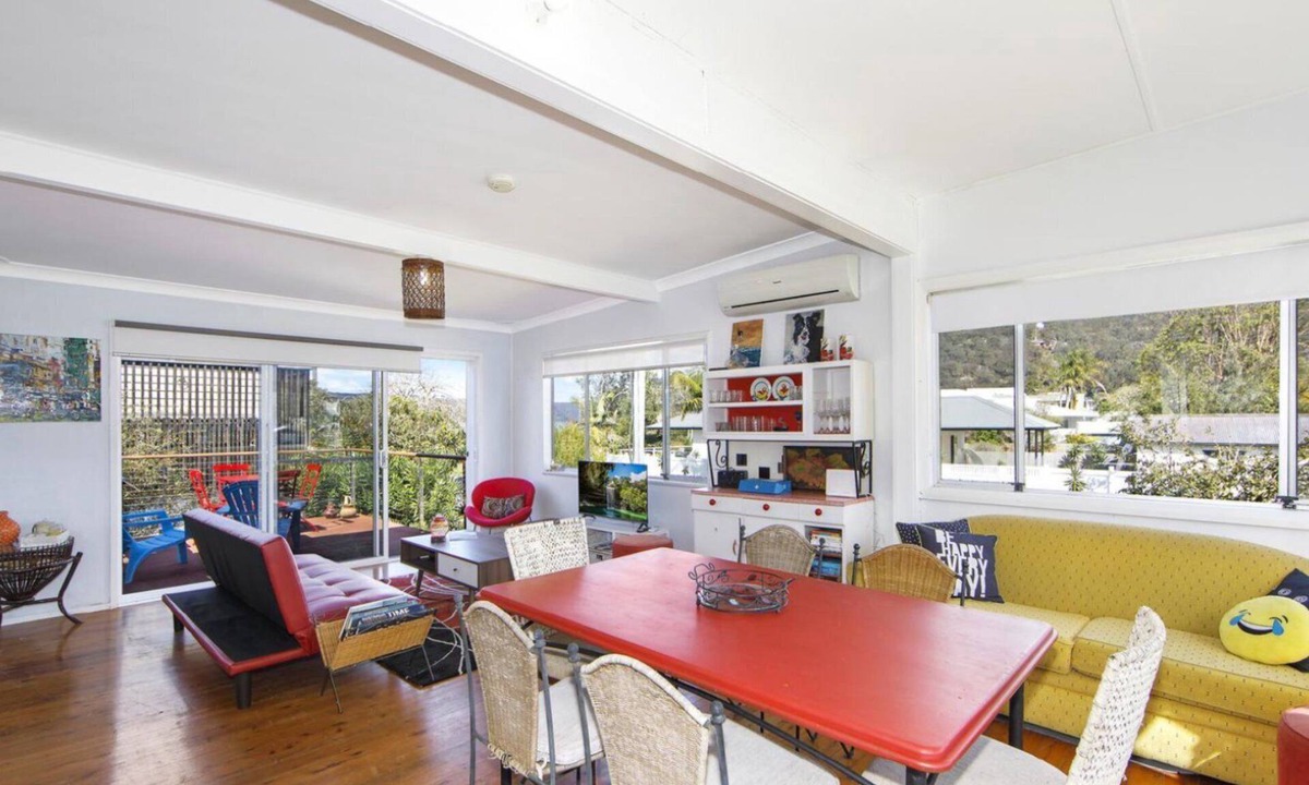 Patonga House | Patonga Corner Cottage by HolidayCo.