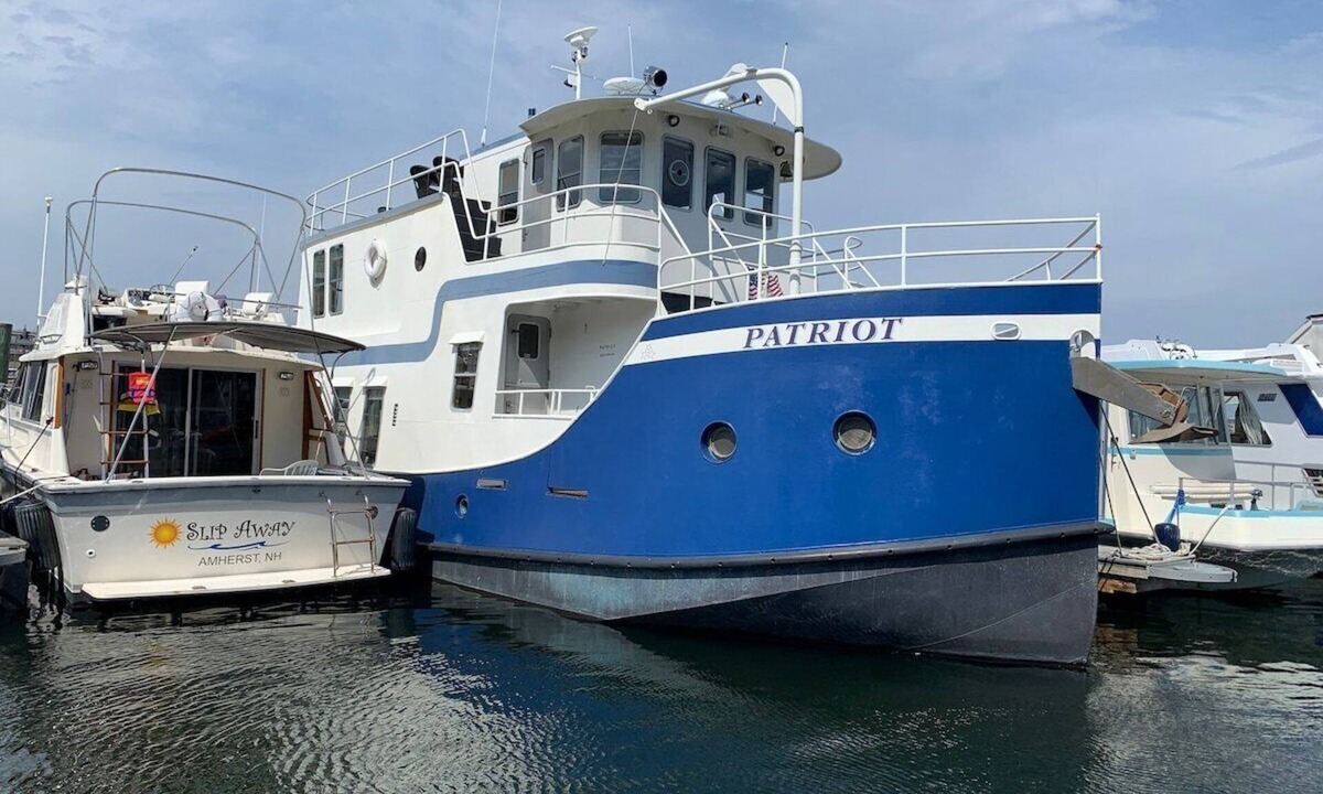 Boston Boat Rental | Patriot: Three Story Vessel