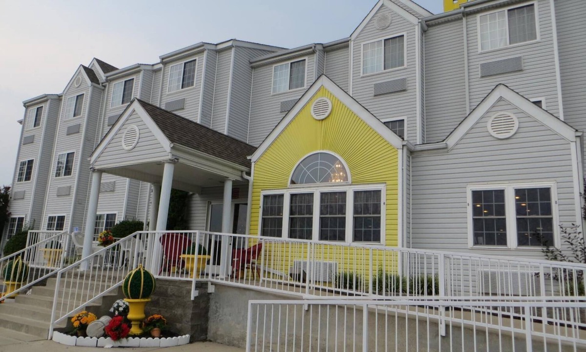 Grand Rivers Hotel | Patti's Inn & Suites