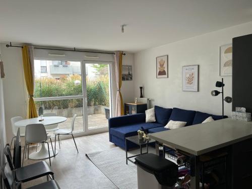 Carrieres-sous-Poissy House | Patty Home Stay