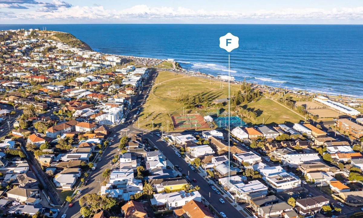 Merewether Cottage | Pattys Cottage - Pet friendly home in Merewether