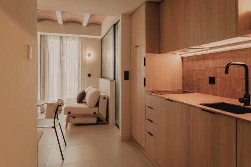 Old Town Apartment | Pau Suites