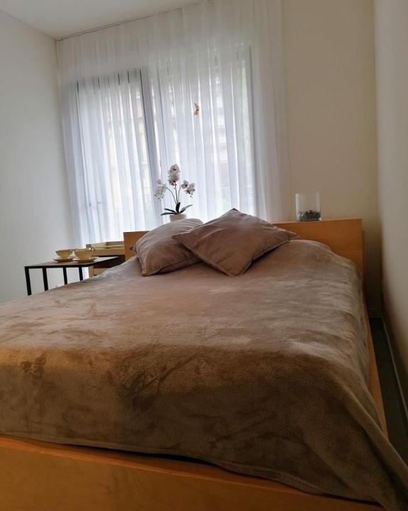 Locarno House | Paula*
