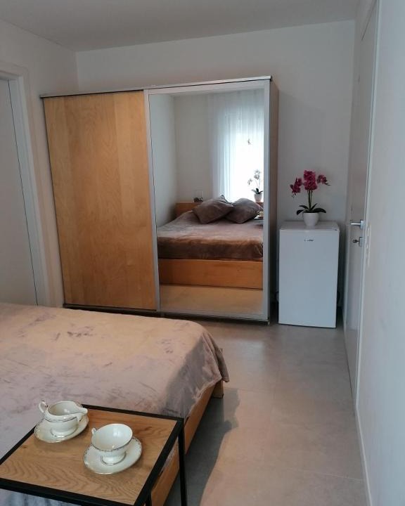 Locarno House | Paula*