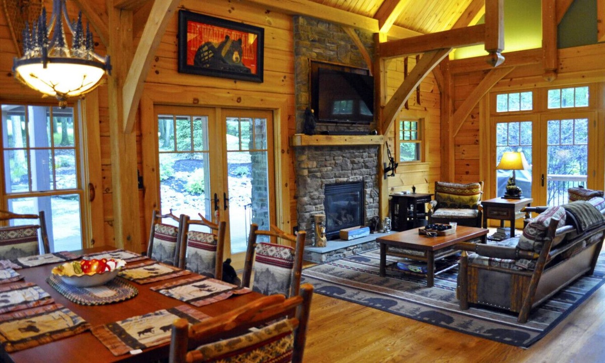 Greentown House | Paupack Lodge Near Lake Wallenpaupack and Hawley