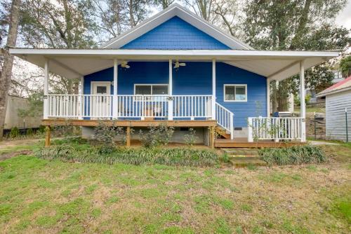 Perry House | Pavilion & Outdoor Fireplace! Lake Joy Retreat