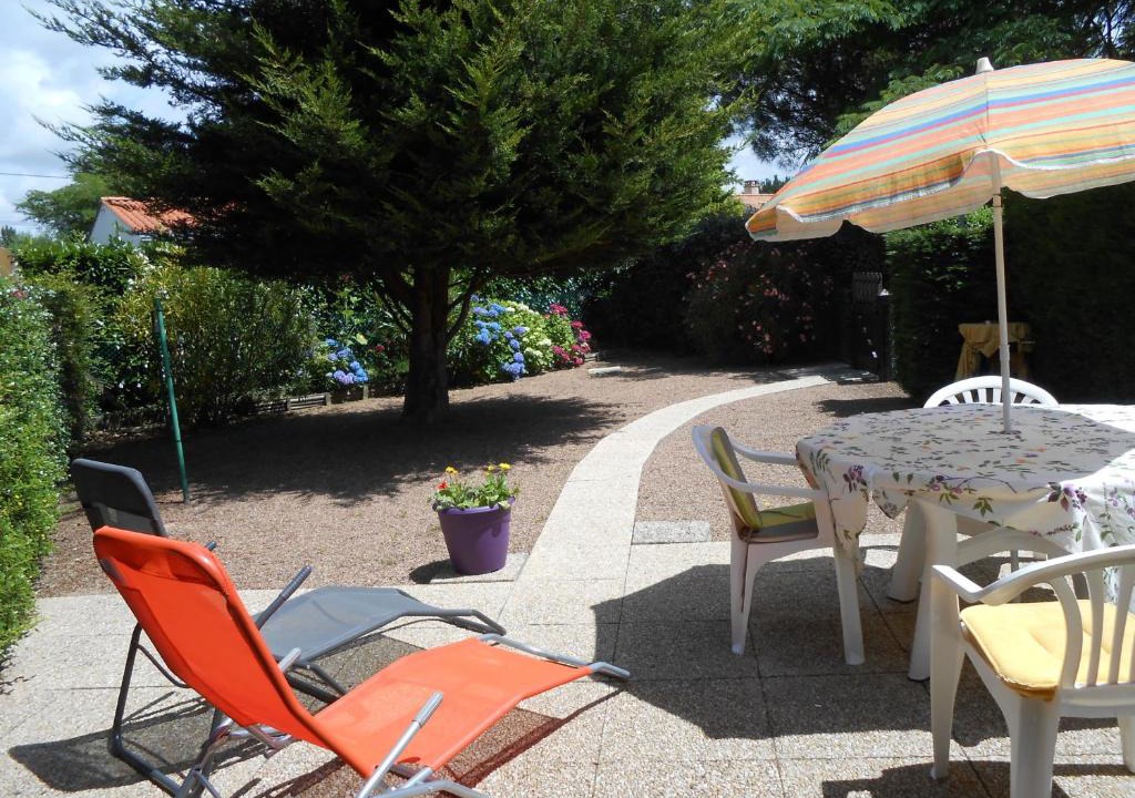 Saint-Vincent-sur-Jard House | Pavillon avec piscine commune et jardin à 800m de la plage - FR-1-336-72