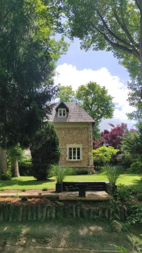 Isles-sur-Suippe Bed & Breakfast | Pavillon C.R