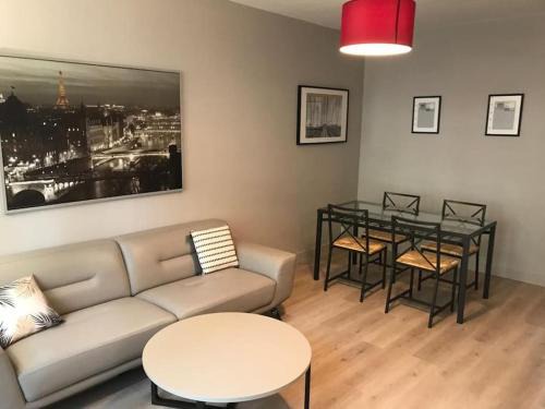 Bagneux Villa | Pavillon de 1 à 4 personne ou famille,double salon