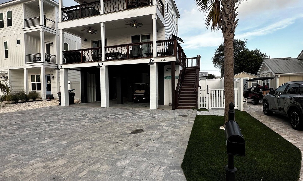Laguna Beach House | PCB FUN-heated pool, hot tub, golf cart, putt putt