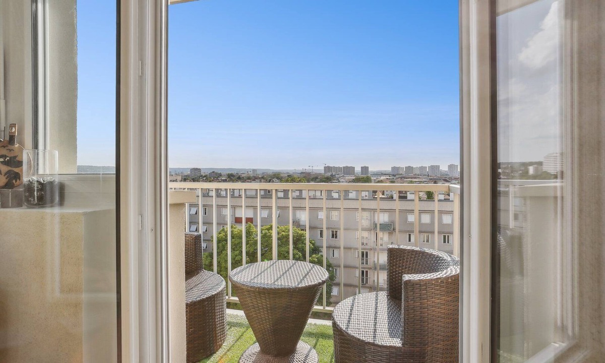 Universite Apartment | Peace and quiet just a stone's throw from Paris
