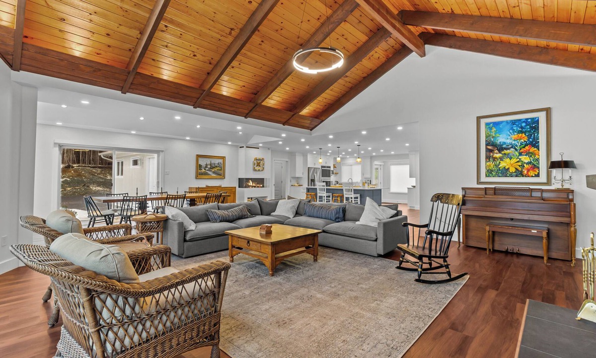 Portugal Cove - St. Philips House | Peaceful 4BR 3BA Retreat Near Trails & Ferry
