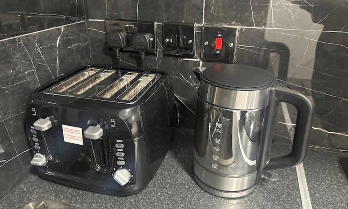 Waterlooville Apartment | Peace house suitenn