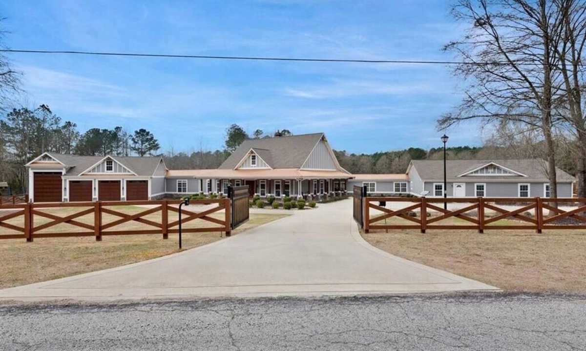 Farmington House | Peace of Paradise